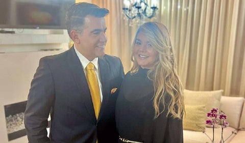 Carlos Calero y su esposa
