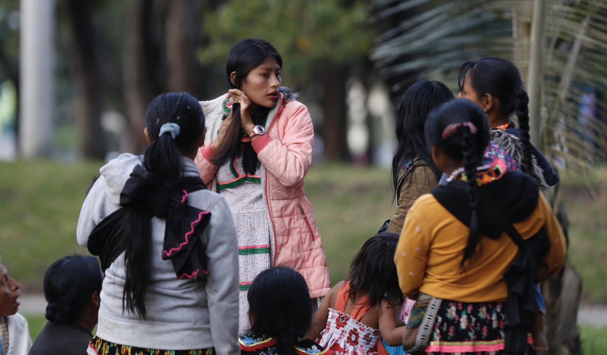 Denuncian abuso de menores Emberá en Bogotá