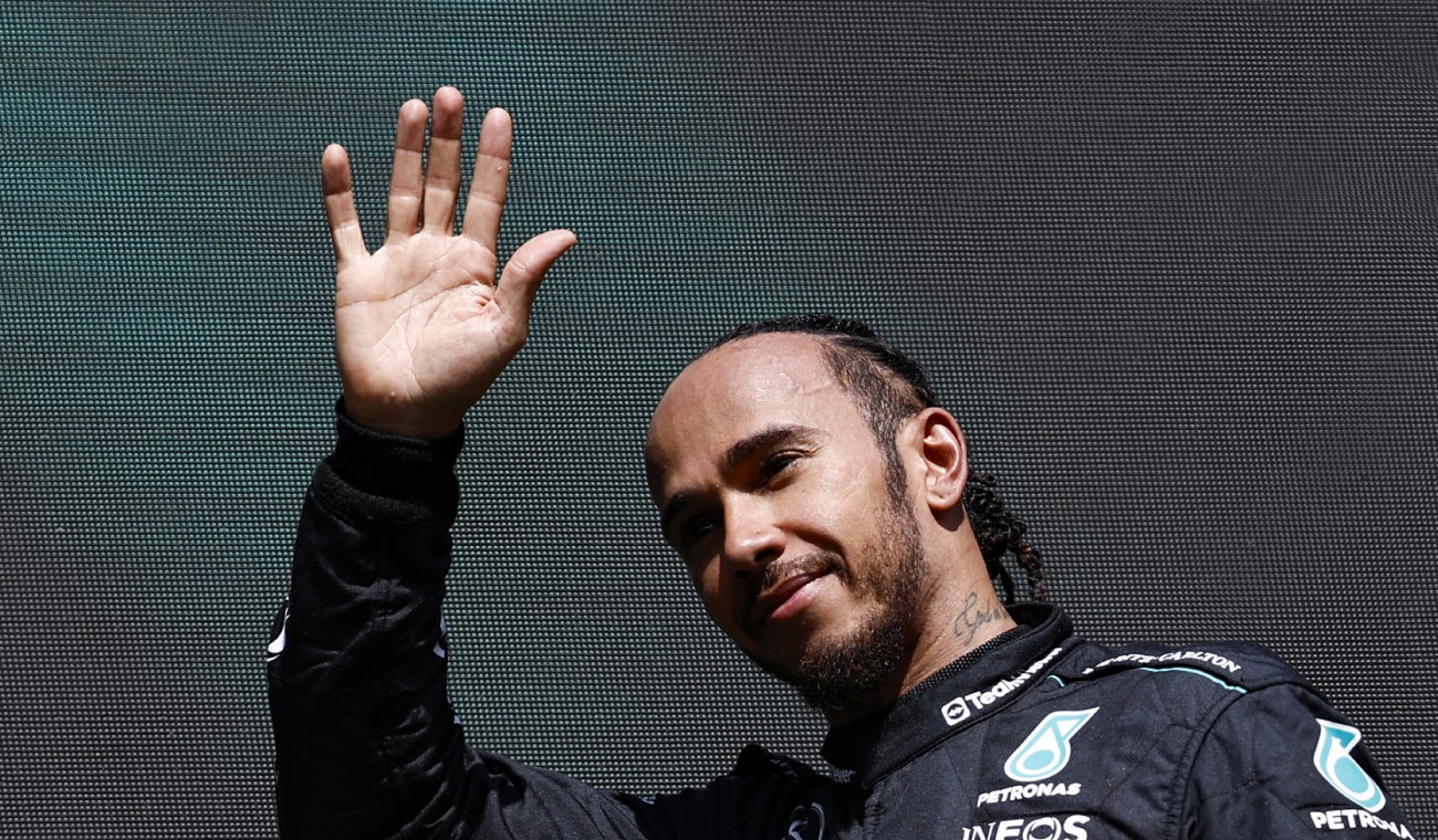 Lewis Hamilton gana en Bélgica tras descalificación de Russell
