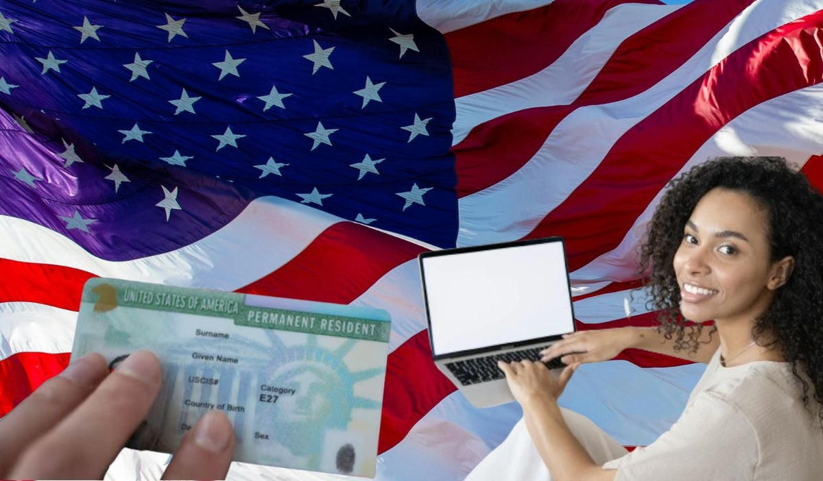 Bandera de Estados Unidos, green card y una persona sonriendo