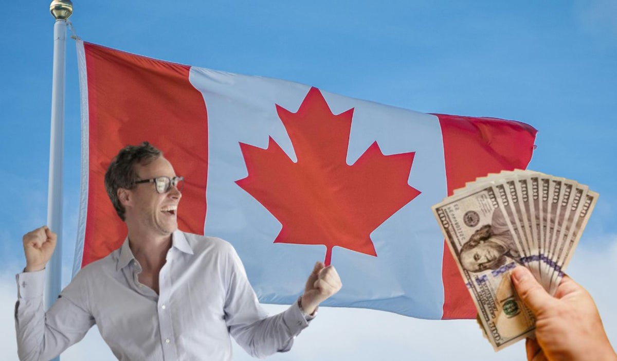 Bandera de Canadá, hombre celebrando y dólares