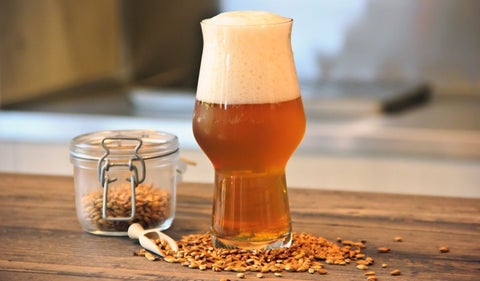 ¿Es verdad que la cerveza era más saludable que el agua?
