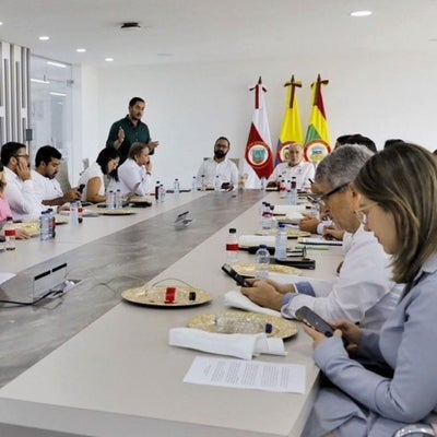 Acuerdos para reducir tarifas de energía en el Caribe