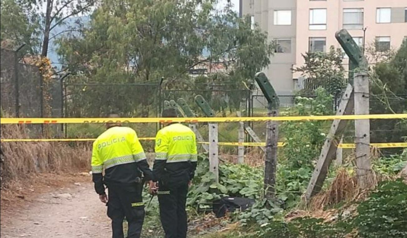 Maleta abandonada con el cuerpo de una mujer