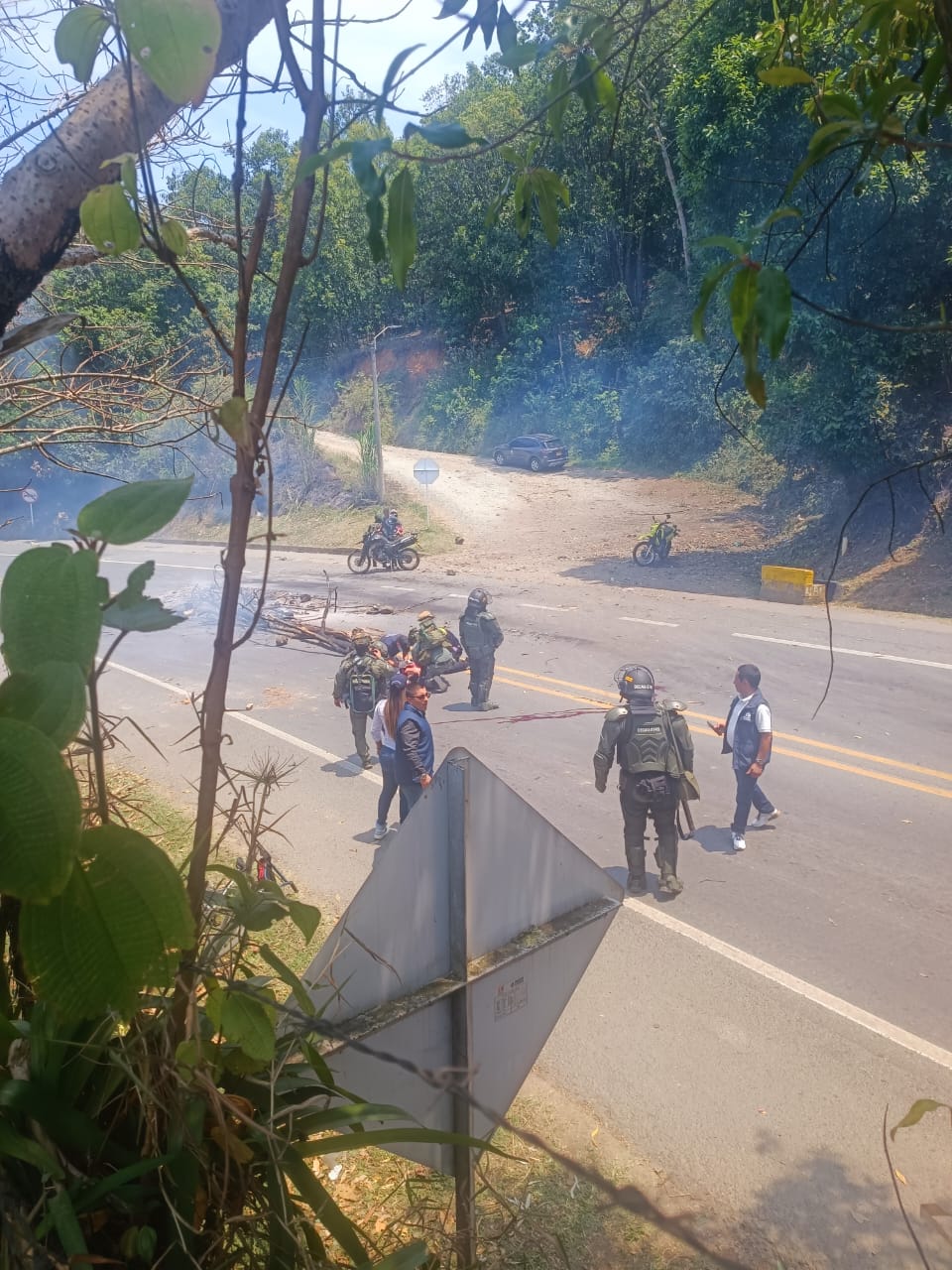 Una persona murió en los enfrentamientos entre policías e indígenas en la Panamericana