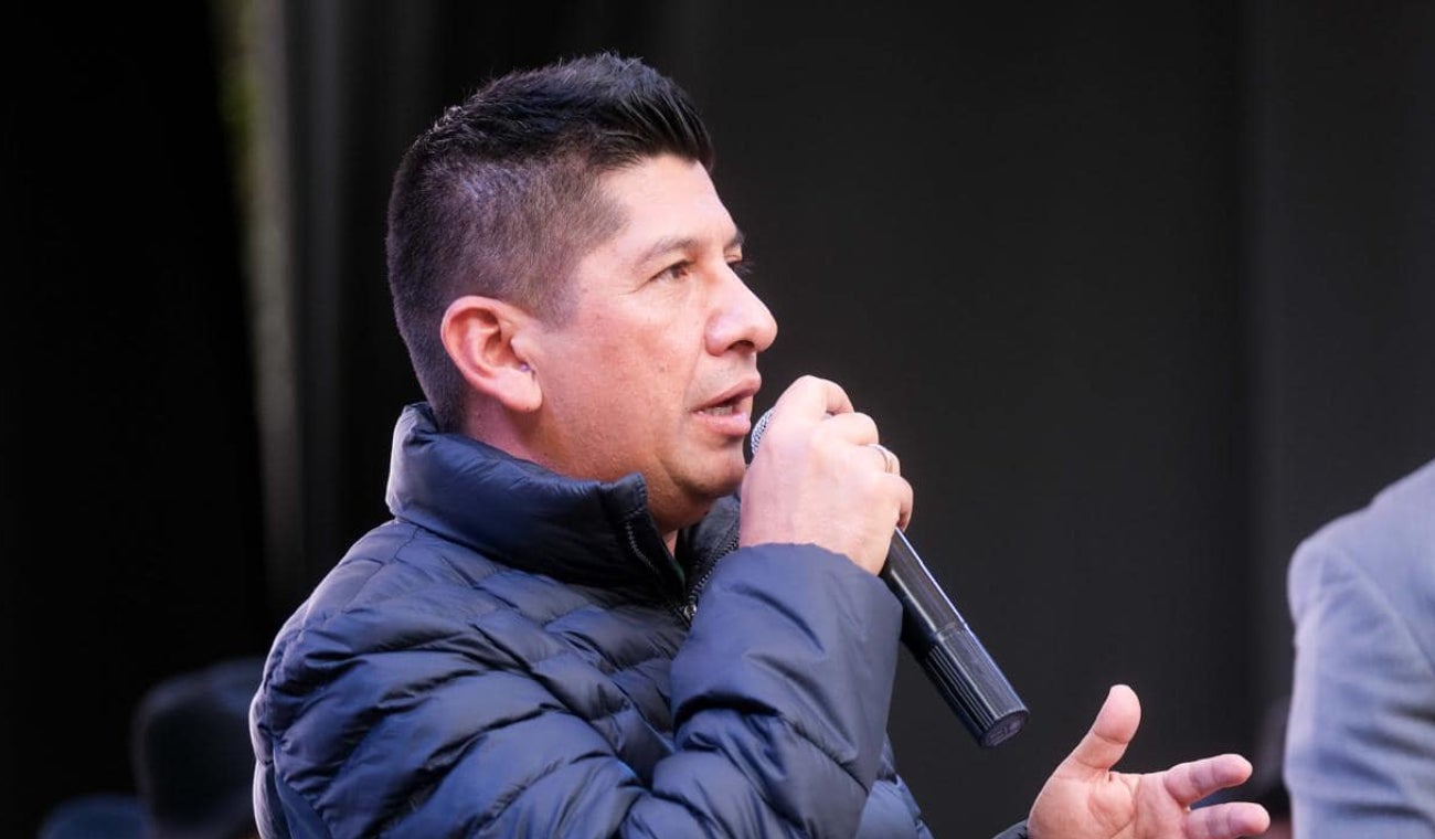 El gobernador del Vichada, Alex Benito, se refirió al accidente aéreo que dejó 8 militares muertos.