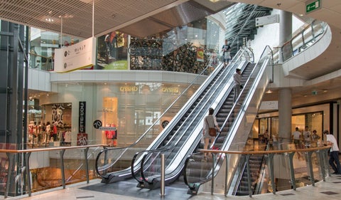 Revolución digital en los centros comerciales: La IA llega a través del WiFi