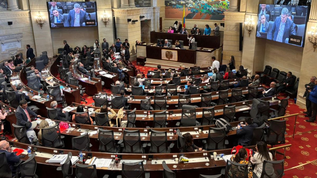 Lanzan alerta por caída del recaudo y aumento del desempleo