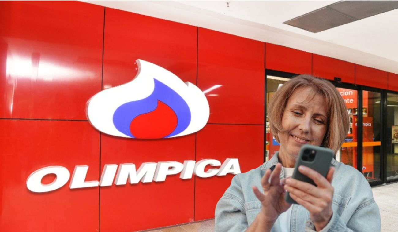 Olímpica y una mujer con el celular