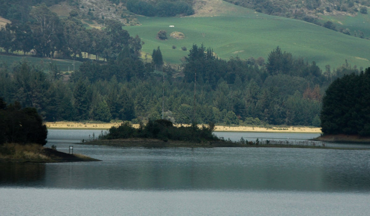 Advertencia por bajos niveles en embalses