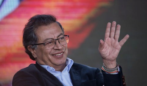 El presidente Gustavo Petro se enfrenta a la embajada de Estados Unidos en Colombia por sus declaraciones sobre el conflicto en Gaza.