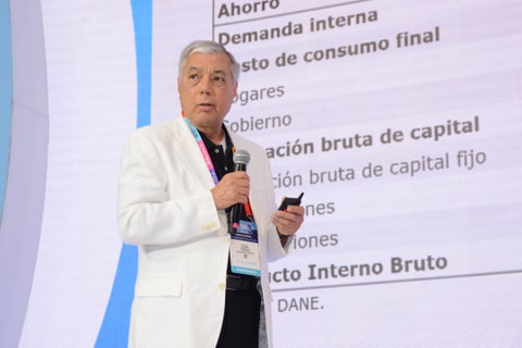 Superintendente Financiero, César Ferrari