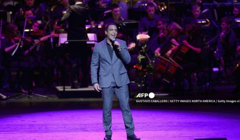 Jon Secada