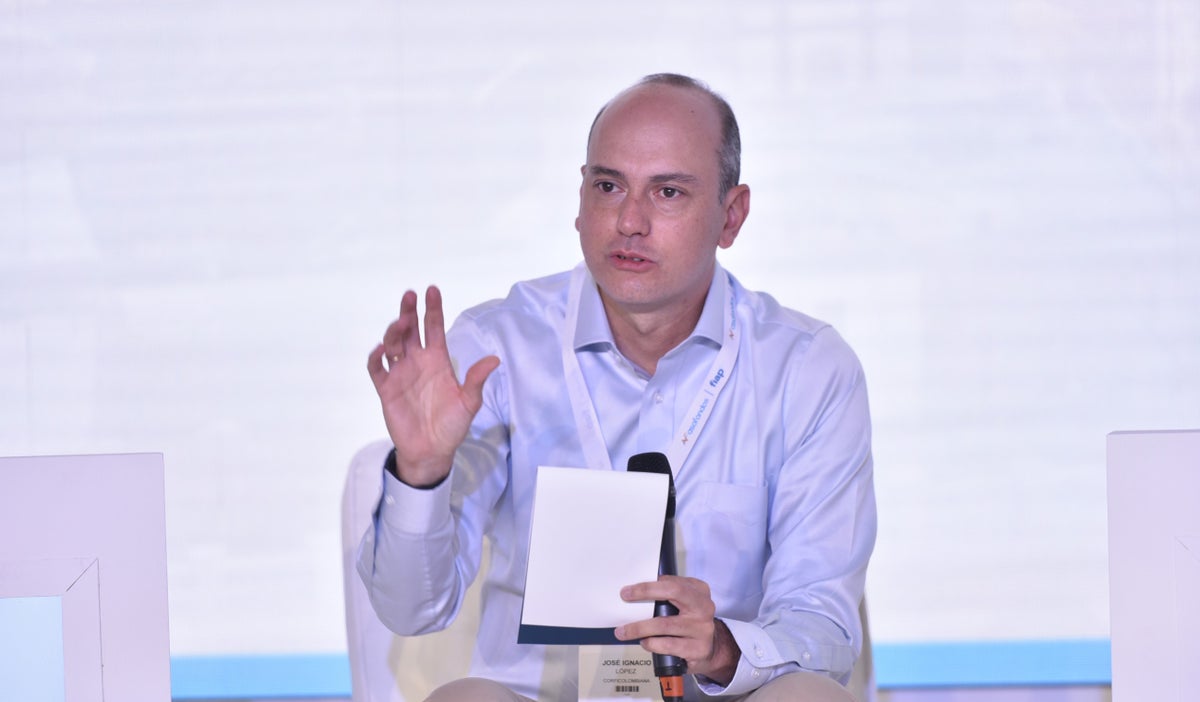 José Ignacio López, presidente de Anif, critica la segunda reforma tributaria presentada por Ricardo Bonilla, alertando sobre su insuficiencia para recaudar los 12 billones necesarios para el Presupuesto General de 2025.