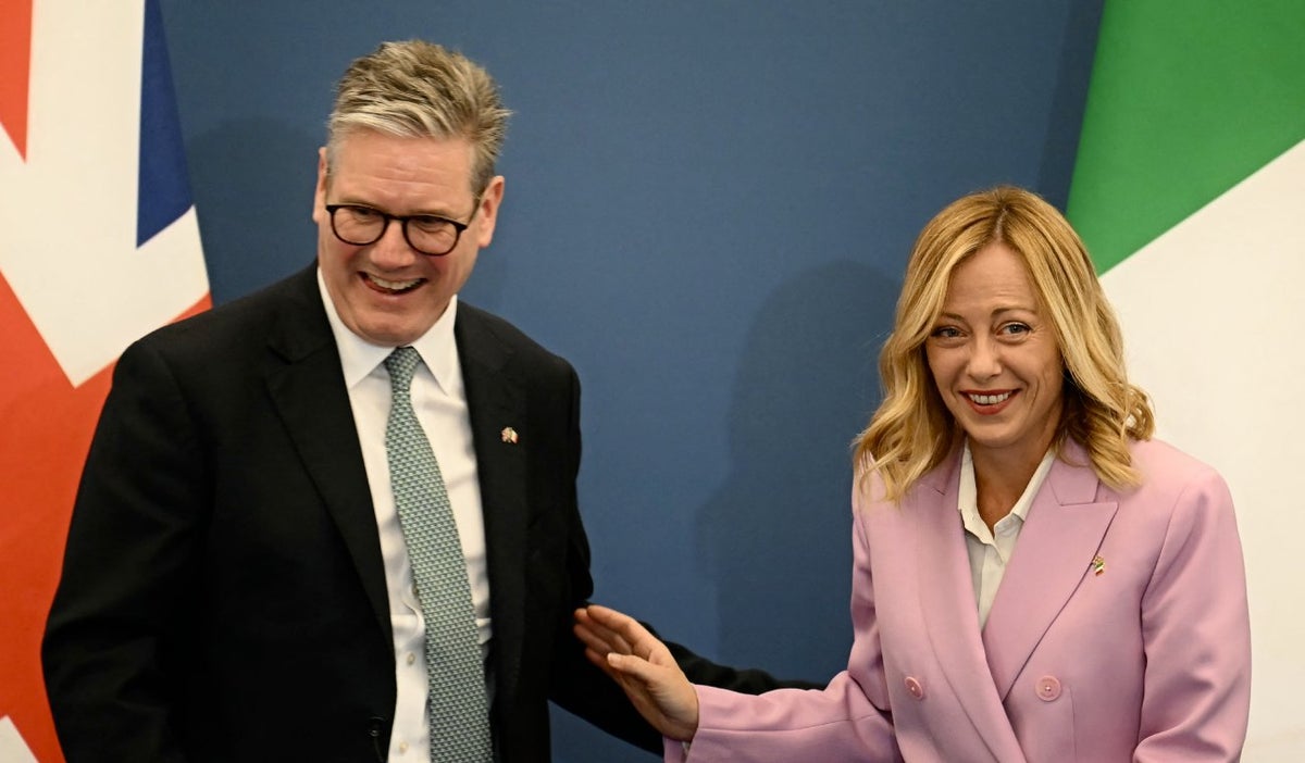 Keir Starmer y Giorgia Meloni