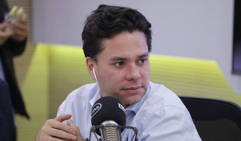 Luis Carlos Vélez, directos de La FM de RCN, responde a Gustavo Petro: "No insulte la inteligencia de la prensa en Colombia"