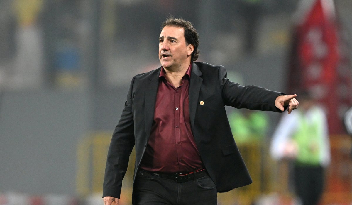 El director técnico de Colombia, Néstor Lorenzo, busca mejorar el nivel de juego de sus dirigidos tras el empate ante Perú en Lima.
