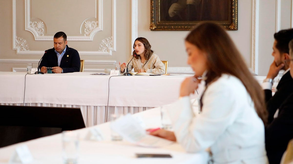 Reunión con congresistas