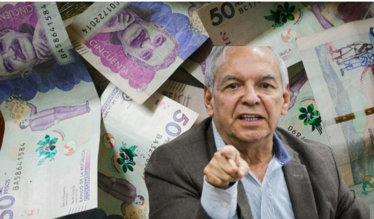 Billetes y el ministro de Hacienda, Ricardo Bonilla