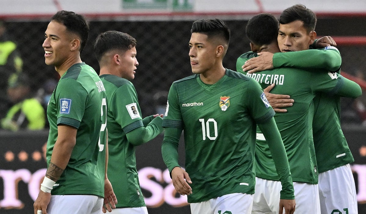Bolivia se prepara para enfrentar a Colombia