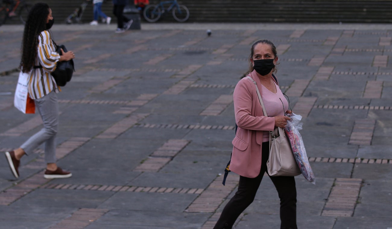 Insisten en uso de tapabocas por mala calidad en el aire