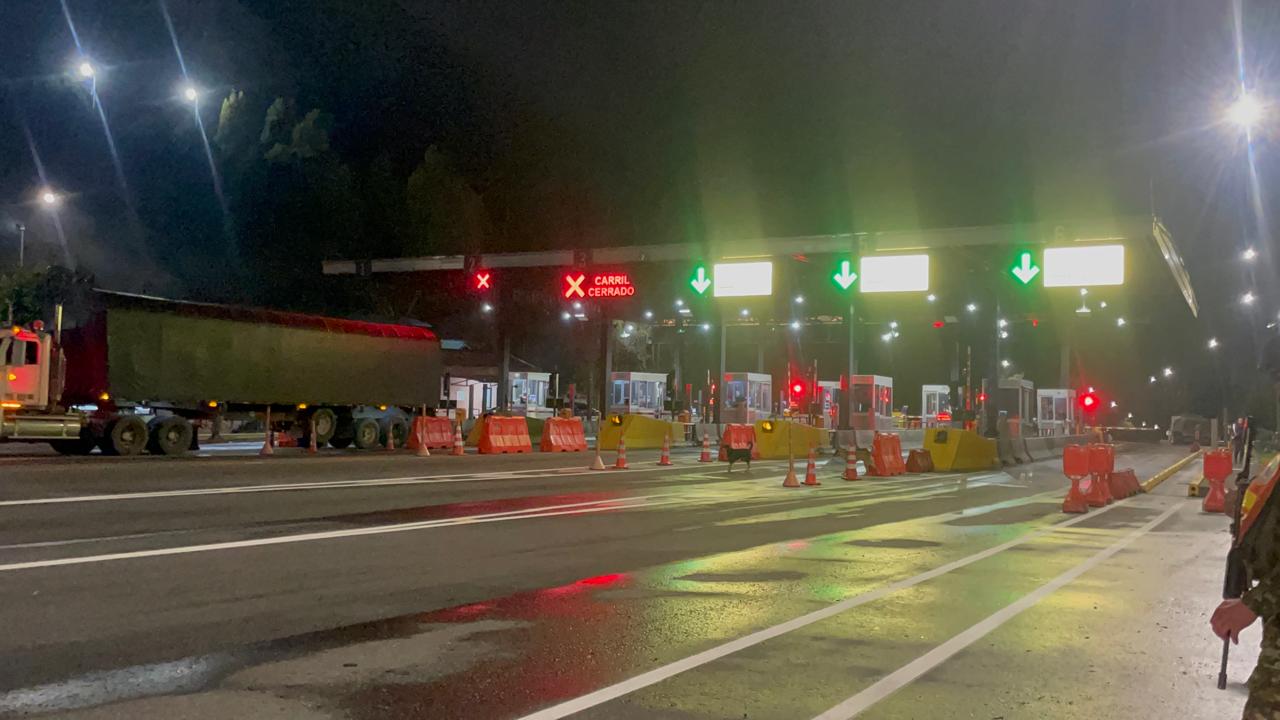 Vía al Llano fue habilitada para el tránsito de los vehículos.