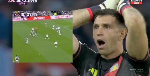 Dibu Martínez no lo podía creer: golazo de John Durán