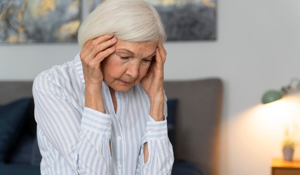 El accidente cerebrovascular (ACV) es una condición médica grave que se produce cuando el flujo sanguíneo hacia una parte del cerebro se interrumpe o se detiene.