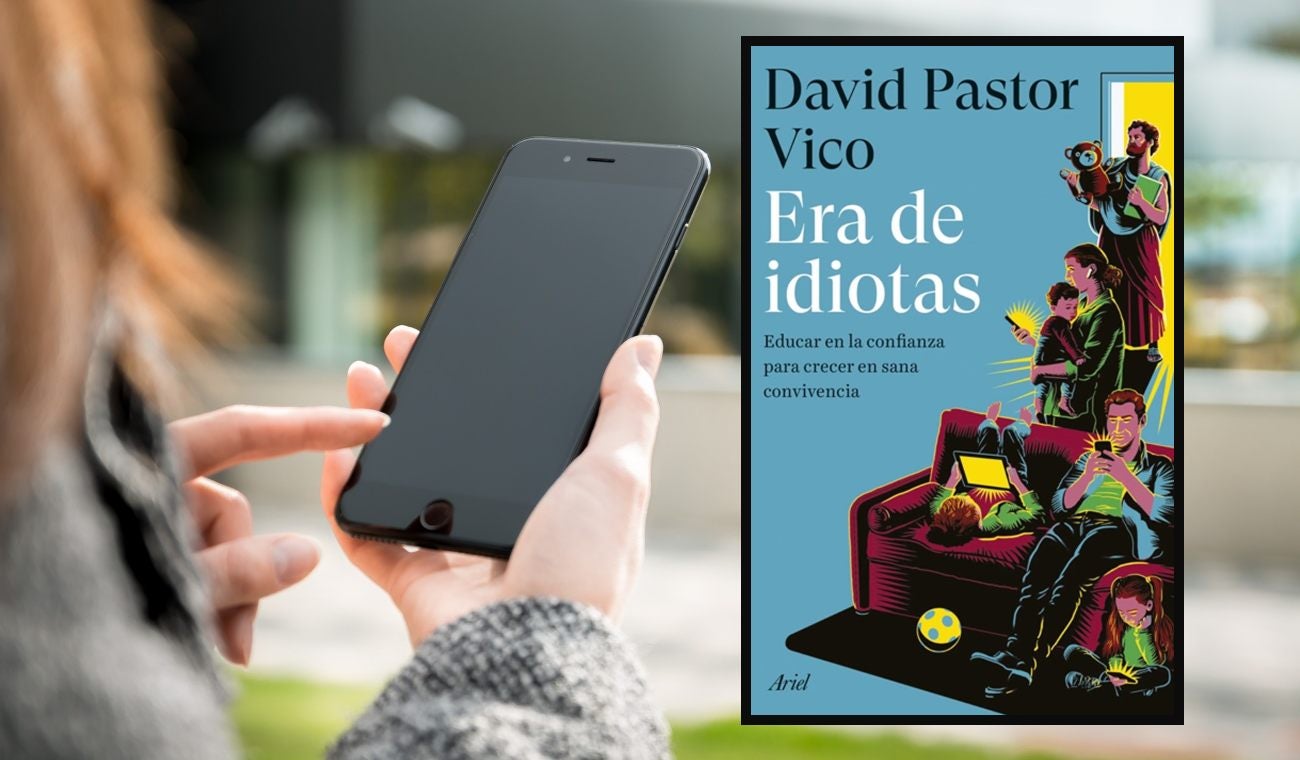 David Pastor Vico, autor del libro "Era de idiotas", propone prohibir celulares a menores de edad