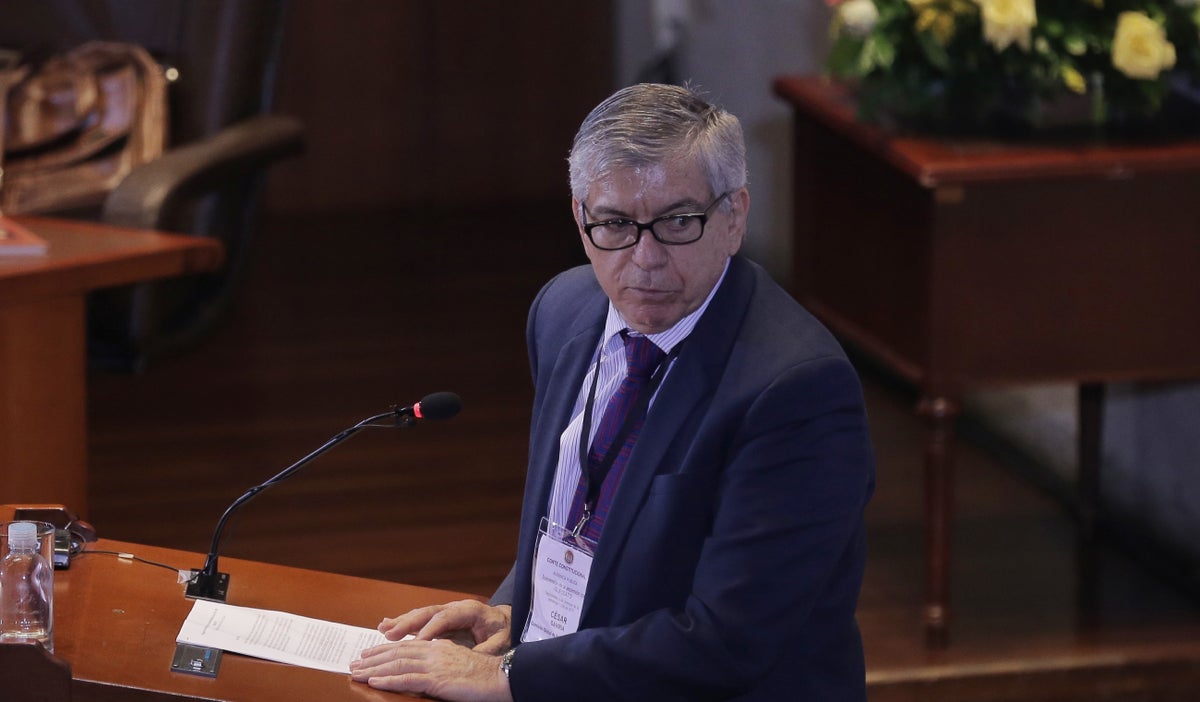Expresidente Gaviria se aferra a la dirección liberal a días de convención