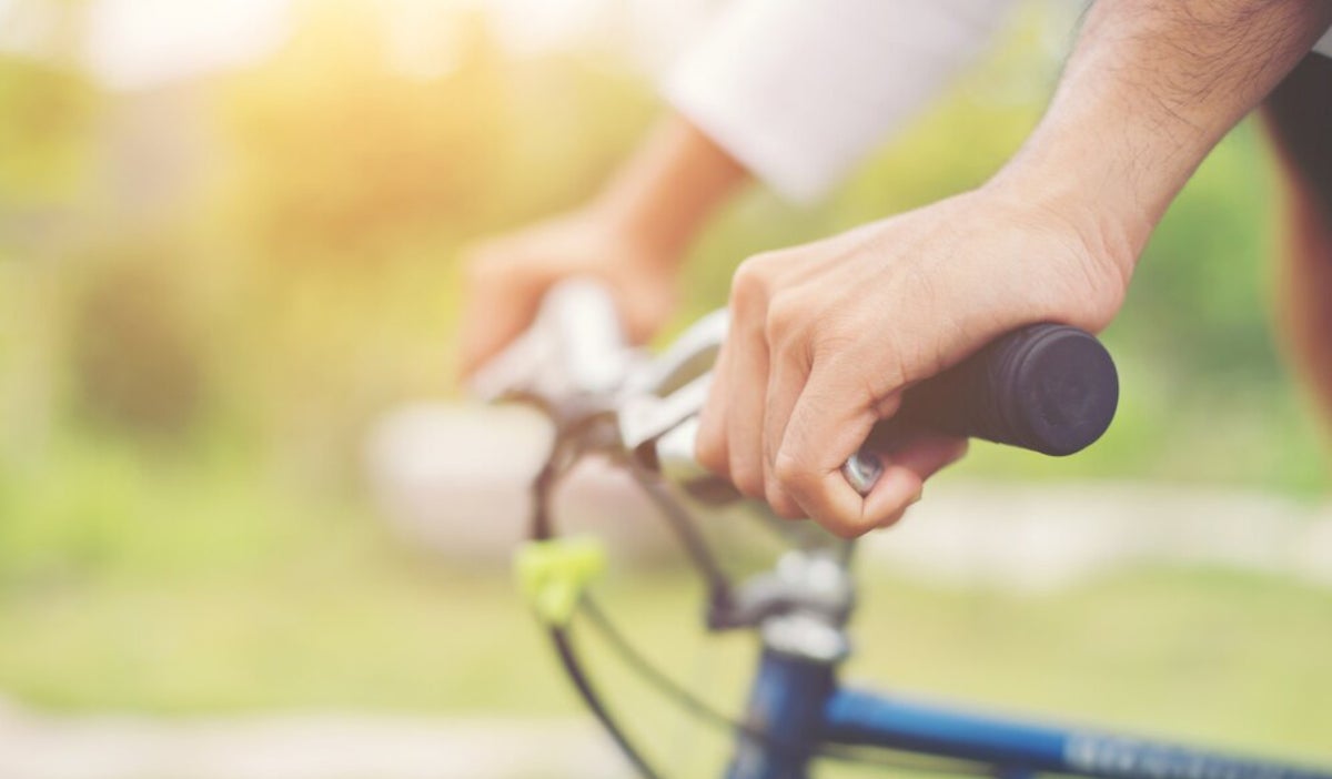 Tragedia en el ciclismo colombiano: Fallece joven promesa Santiago Ruiz atropellado por una tractomula en la vía Bogotá La Mesa.