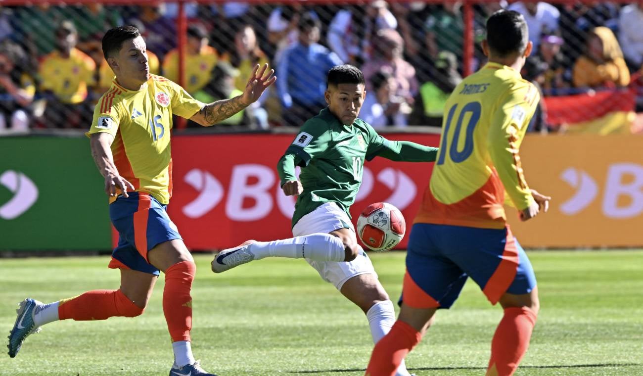 La polémica por el supuesto penalti no sancionado en el partido de Colombia vs Bolivia en las Eliminatorias para el Mundial 2026.