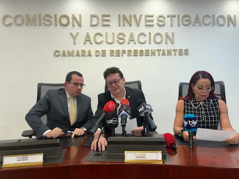 Comisión de Acusación de la Cámara.