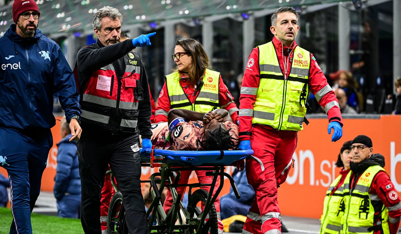 Duván Zapata sufre lesión grave en la rodilla y se perderá lo que resta de la temporada con el Torino y la Selección Colombia