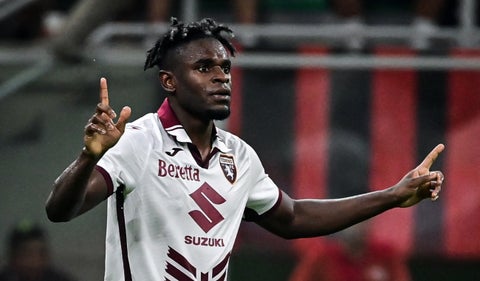 Duván Zapata tendrá reemplazo en Torino mientras se recupera de lesión