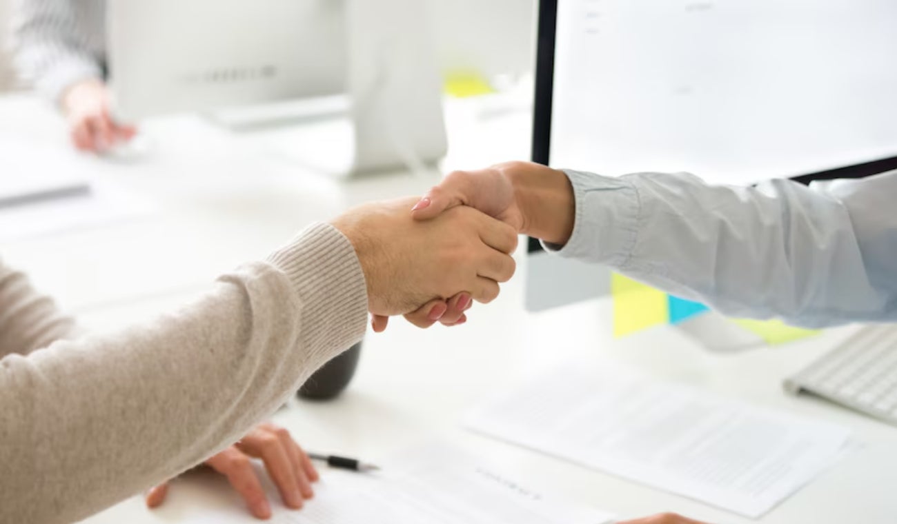 Oportunidades de trabajo remoto, híbrido y presencial disponibles en Perú, México, Chile y Colombia. 