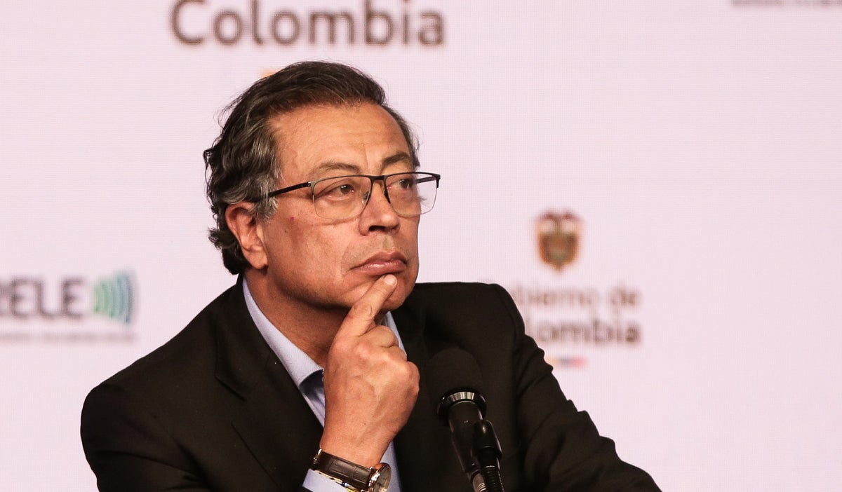 El presidente Gustavo Petro advierte sobre la falta de recursos para enfrentar la crisis climática en Colombia.