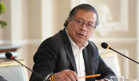 El presidente colombiano, Gustavo Petro, muestra solidaridad con Evo Morales tras el ataque en Bolivia.