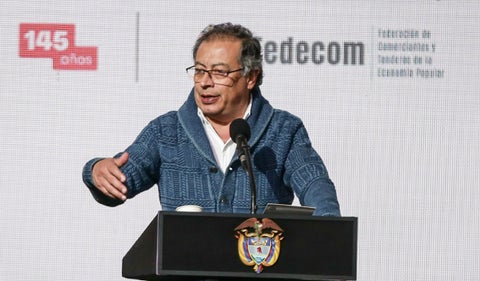 El CNE abre investigación contra Gustavo Petro