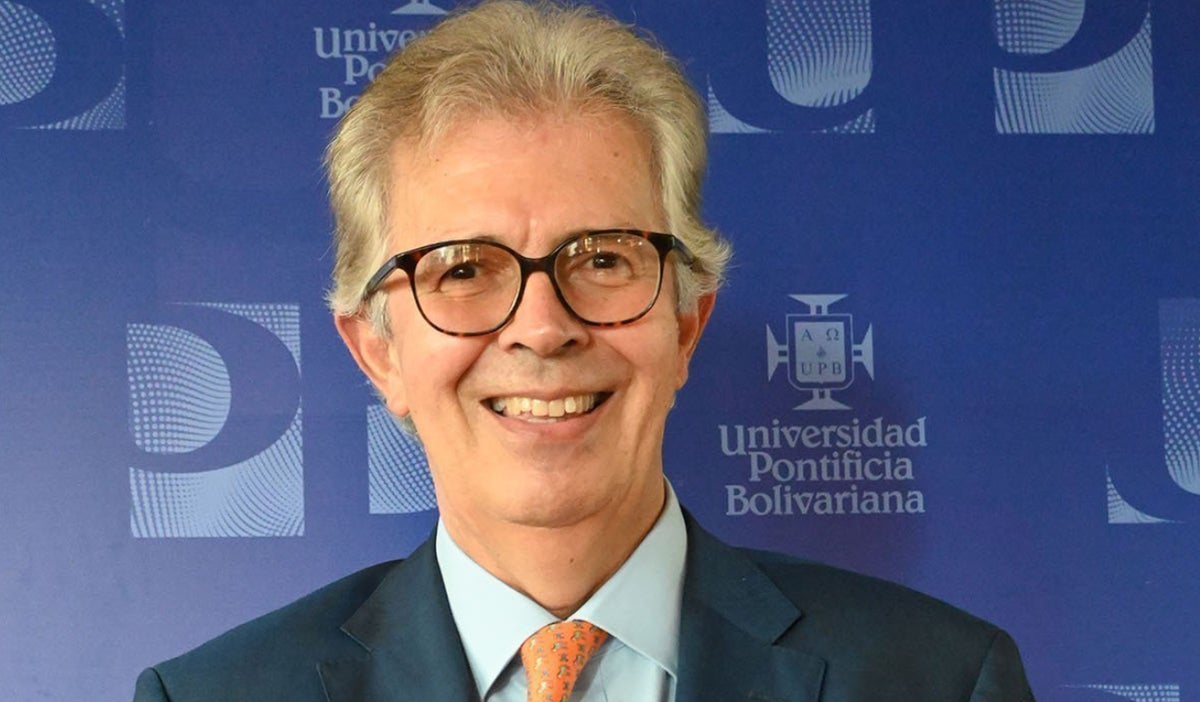 Jaime Arrubla, expresidente de la Corte Suprema, habló en La FM de RCN sobre la investigación del CNE a la campaña de Gustavo Petro