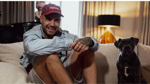Padre de Liam Payne llega a Argentina para recibir su cuerpo
