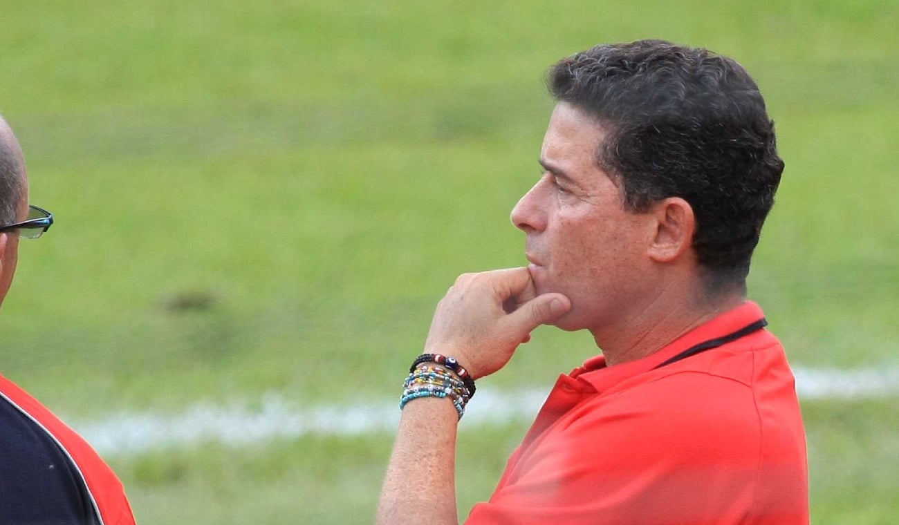 Luto en el fútbol colombiano por la muerte de Pedro Sarmiento, jugador y entrenador destacado.