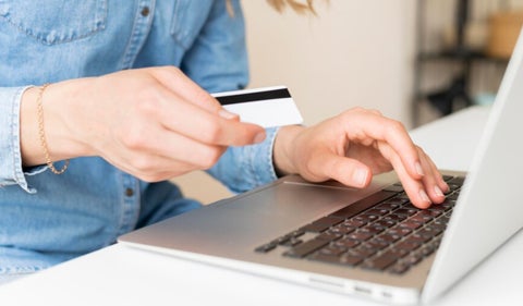 ¿Sabía que puede hacer mucho más que solo pagar con PSE? Esta plataforma permite realizar diversas transacciones de forma rápida y segura
