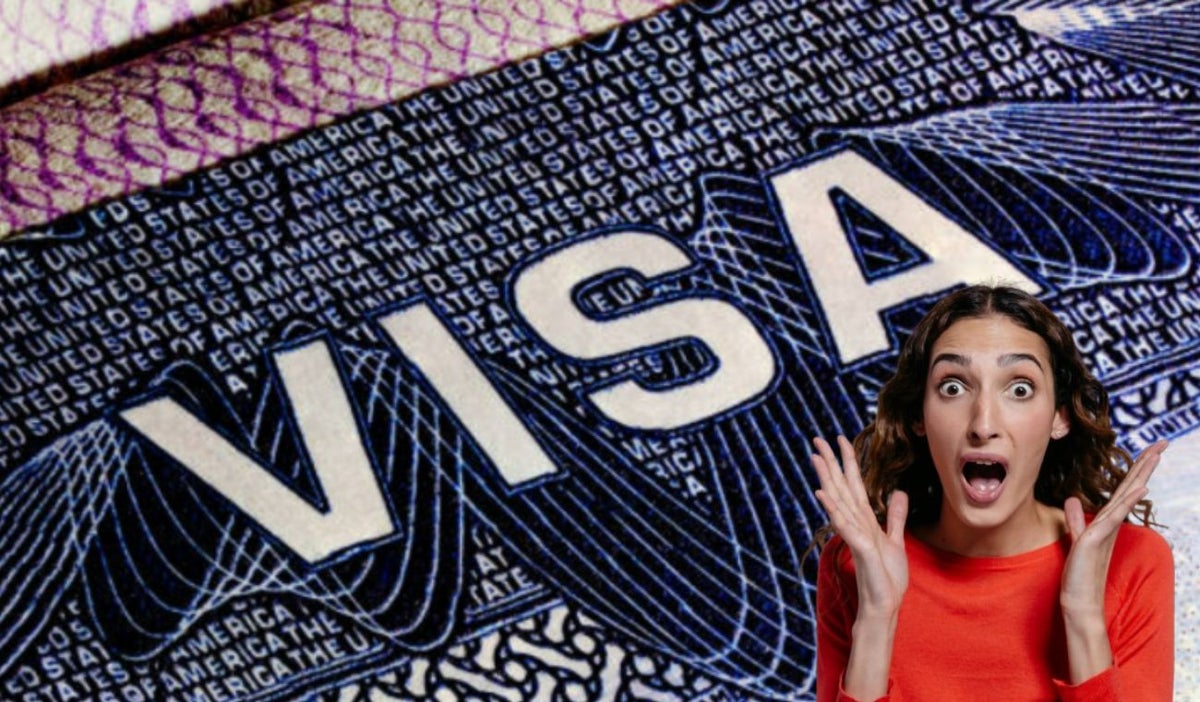 Visa y mujer sorprendida