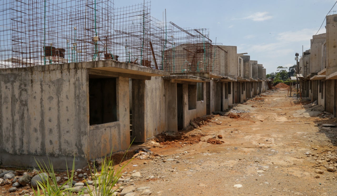 Inversión para terminar construcción de viviendas en Mocoa