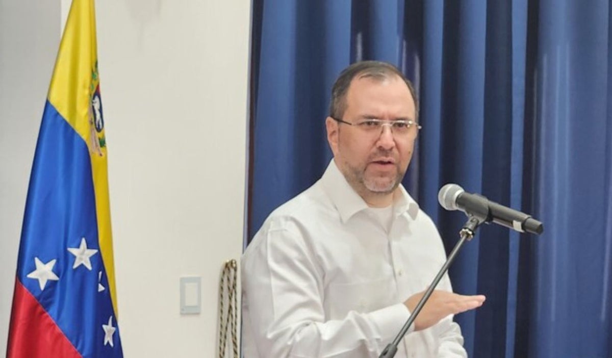 Yván Gil