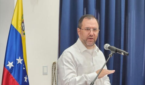 Yván Gil