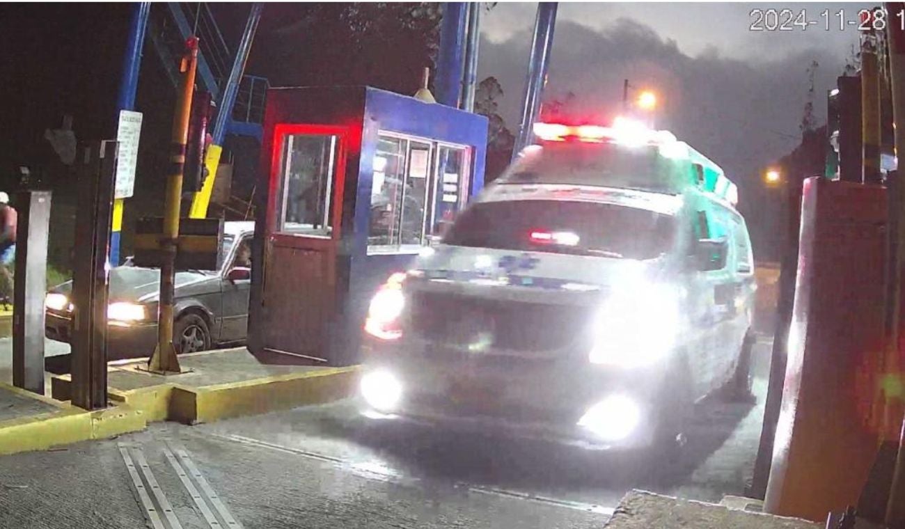 Ambulancia que usaron para el robo del Banco Agrario en Mesitas del Colegio