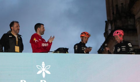 Deportistas colombianos se reúnen en la Plaza de Bolívar para el Gran Fondo de Ciclismo x Egan Bernal. Nairo Quintana, Rigoberto Uran y Mariana Pajón presentes en evento deportivo clave en Bogotá