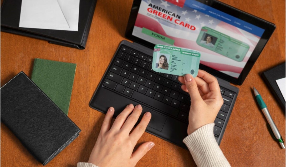 Nuevos requisitos para pedir la green card en Estados Unidos